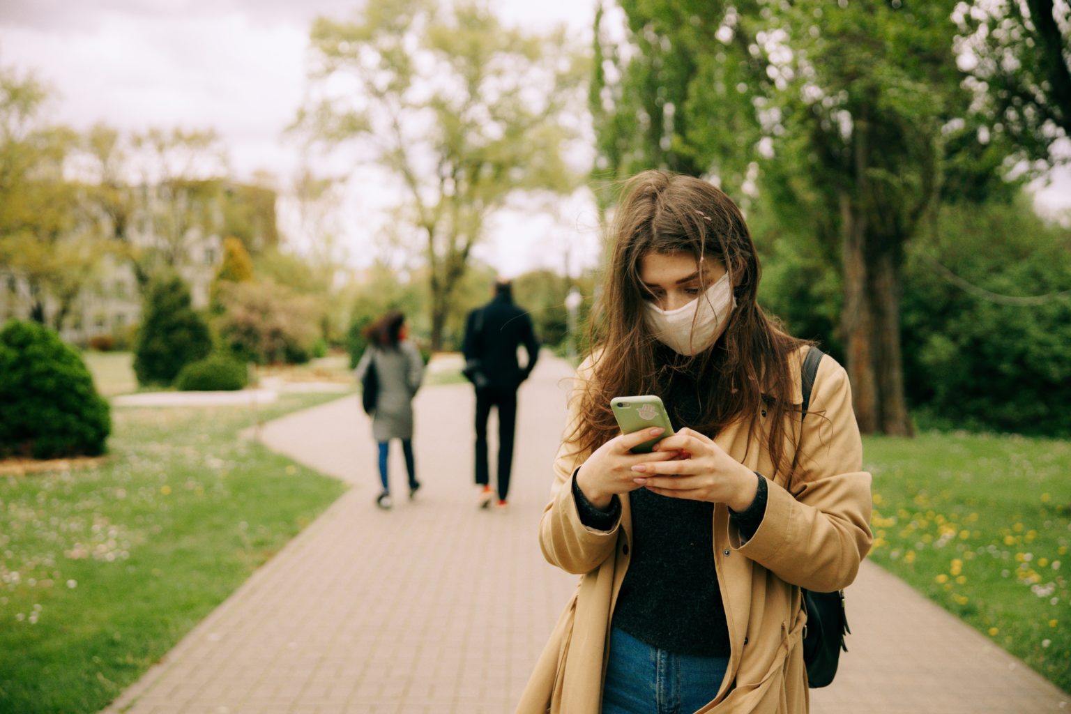 Rengör din mobil på sätt och undvik smittspridning