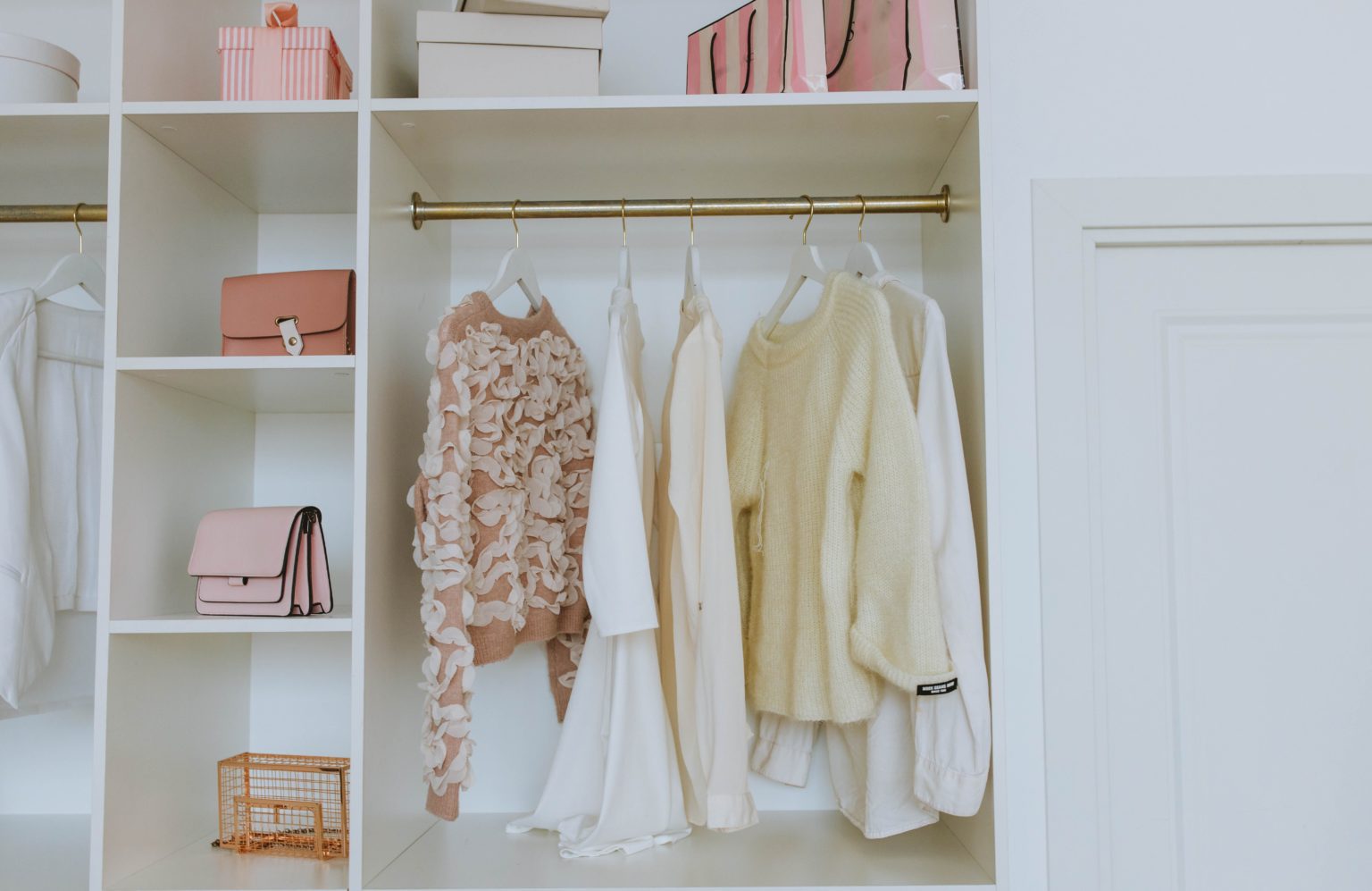 Konmari metoden med att rensa ut kläder
